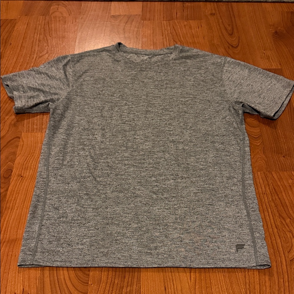 Fabletics Heather Gray Men's Tee